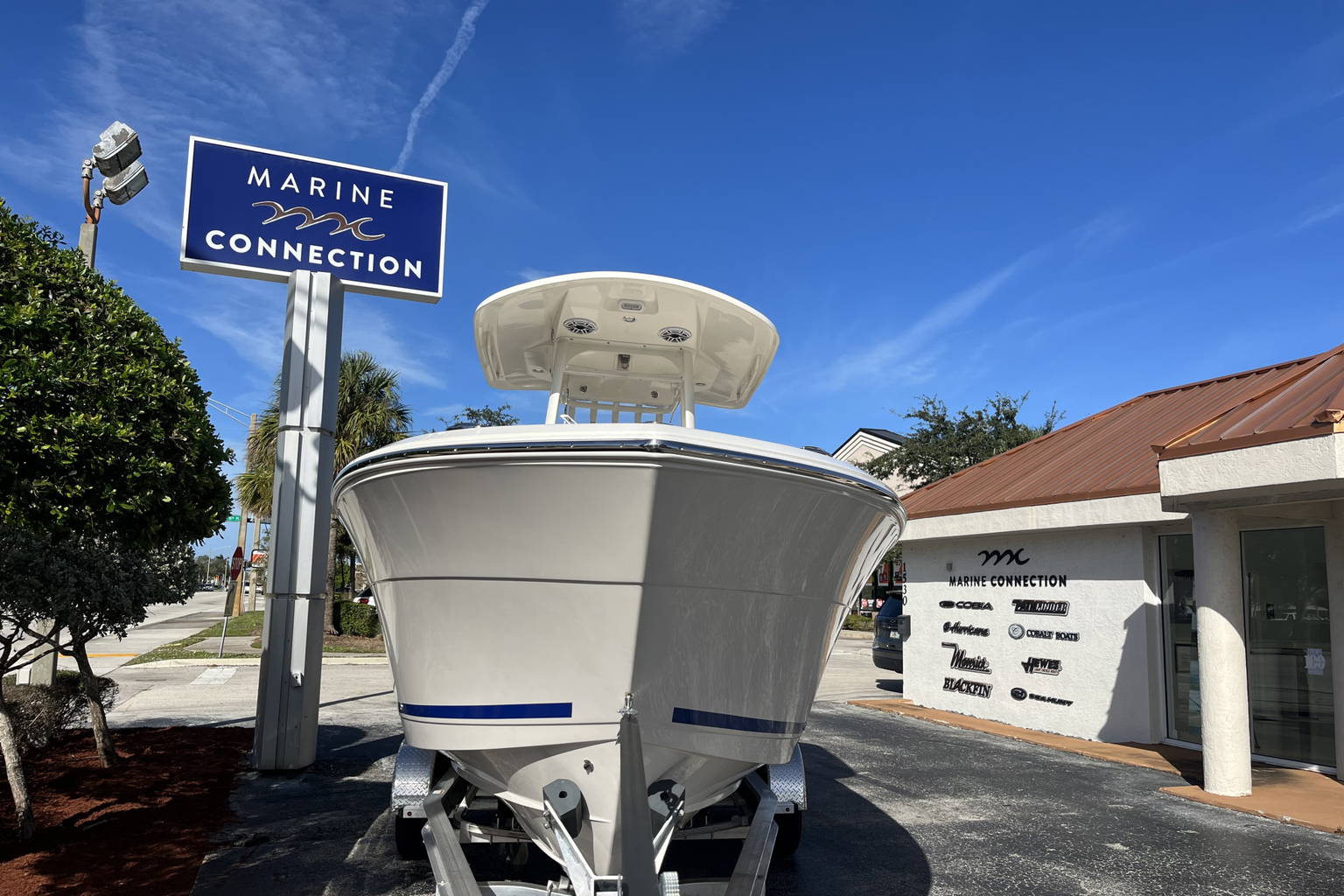 New 2023 Cobia 262 CC #C019 image 3