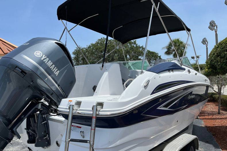 New 2022 Hurricane SunDeck OB SD 2400 OB #6944 image 6