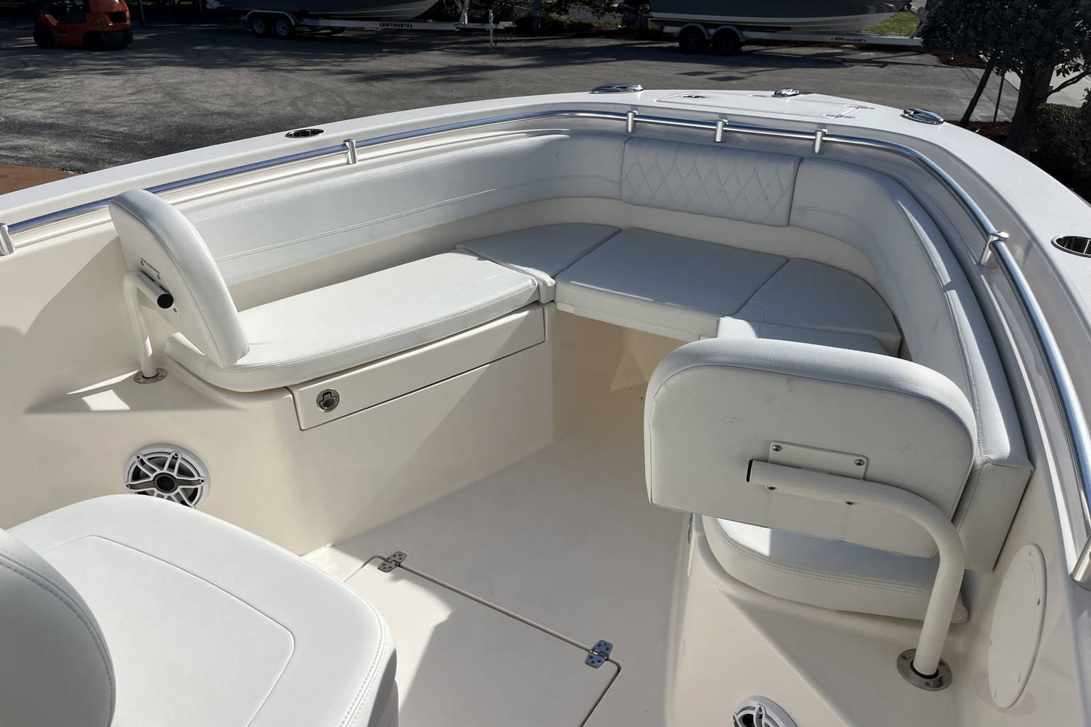 New 2023 Cobia 262 CC #C019 image 17