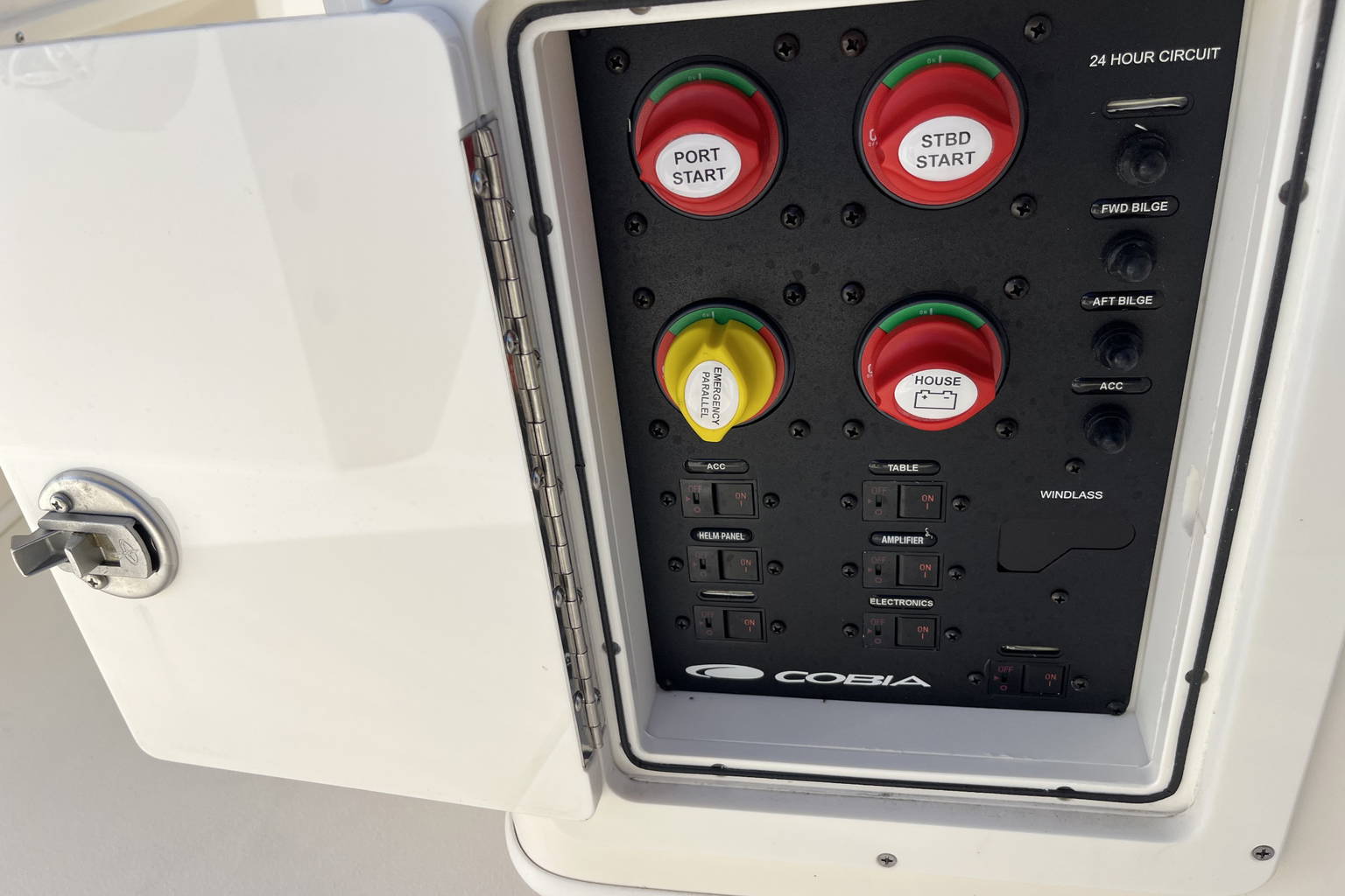 New 2023 Cobia 262 CC #C019 image 27