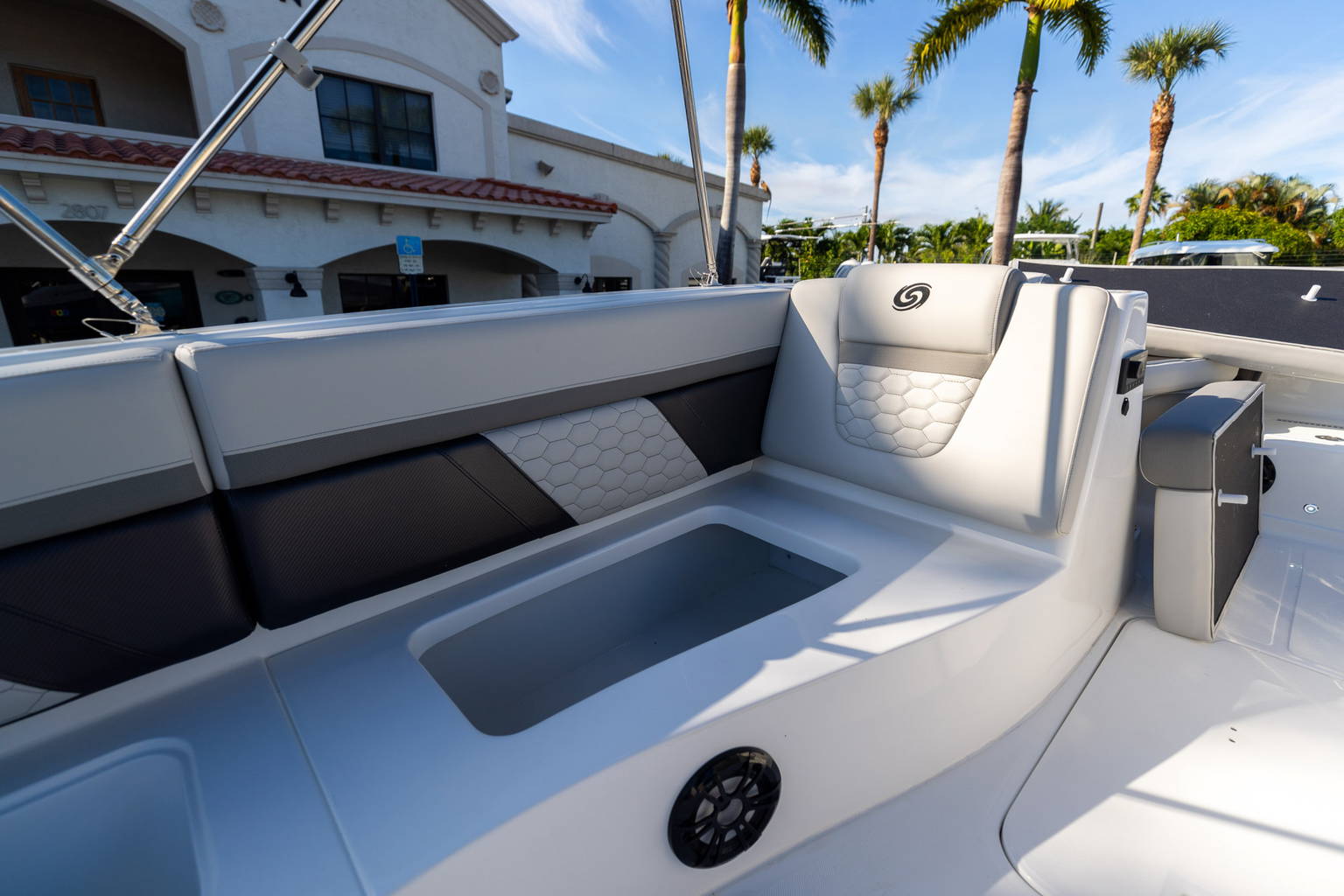 New 2024 Hurricane SunDeck Sport 192 RL OB #6054 image 15