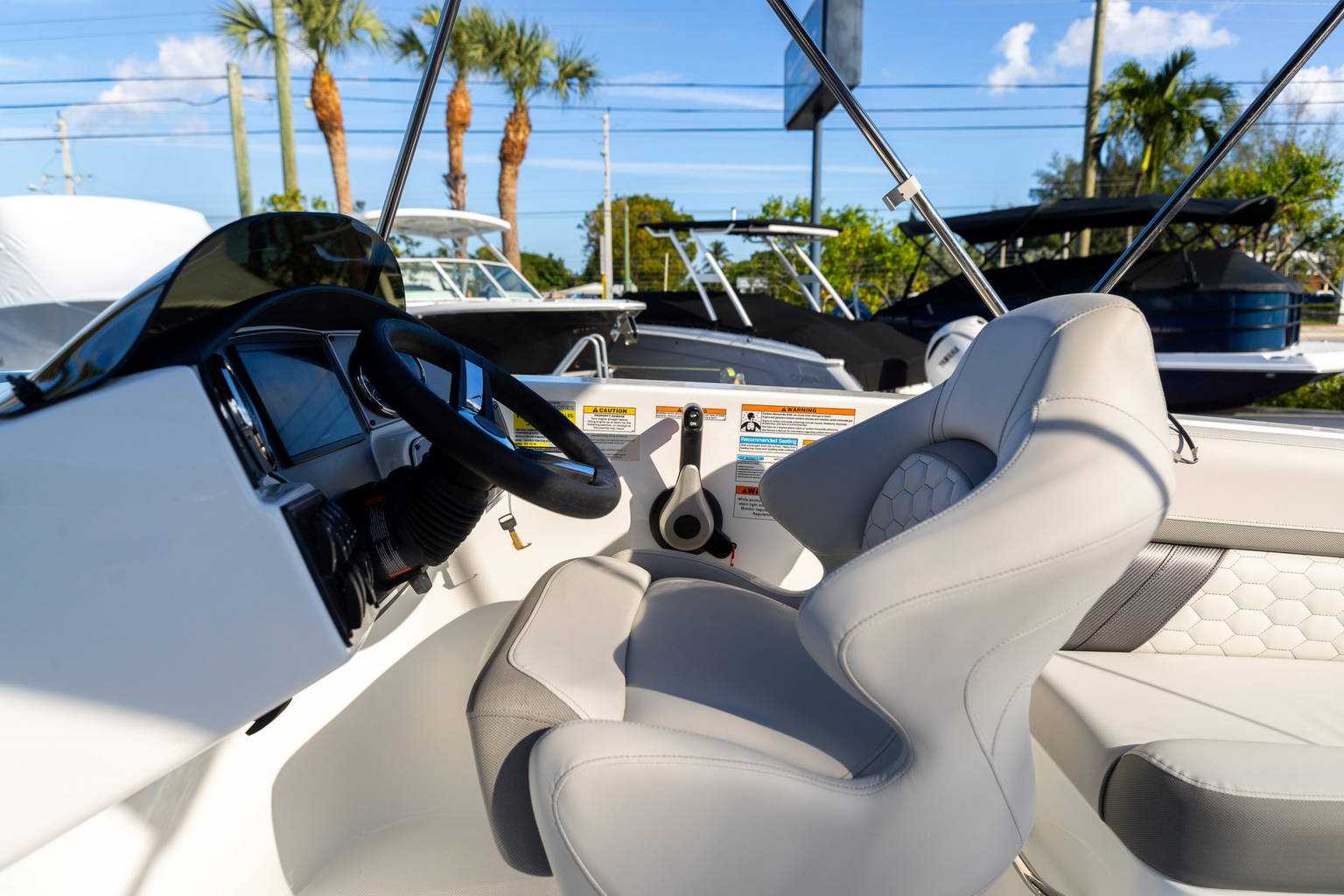 New 2024 Hurricane SunDeck Sport 192 RL OB #6054 image 18