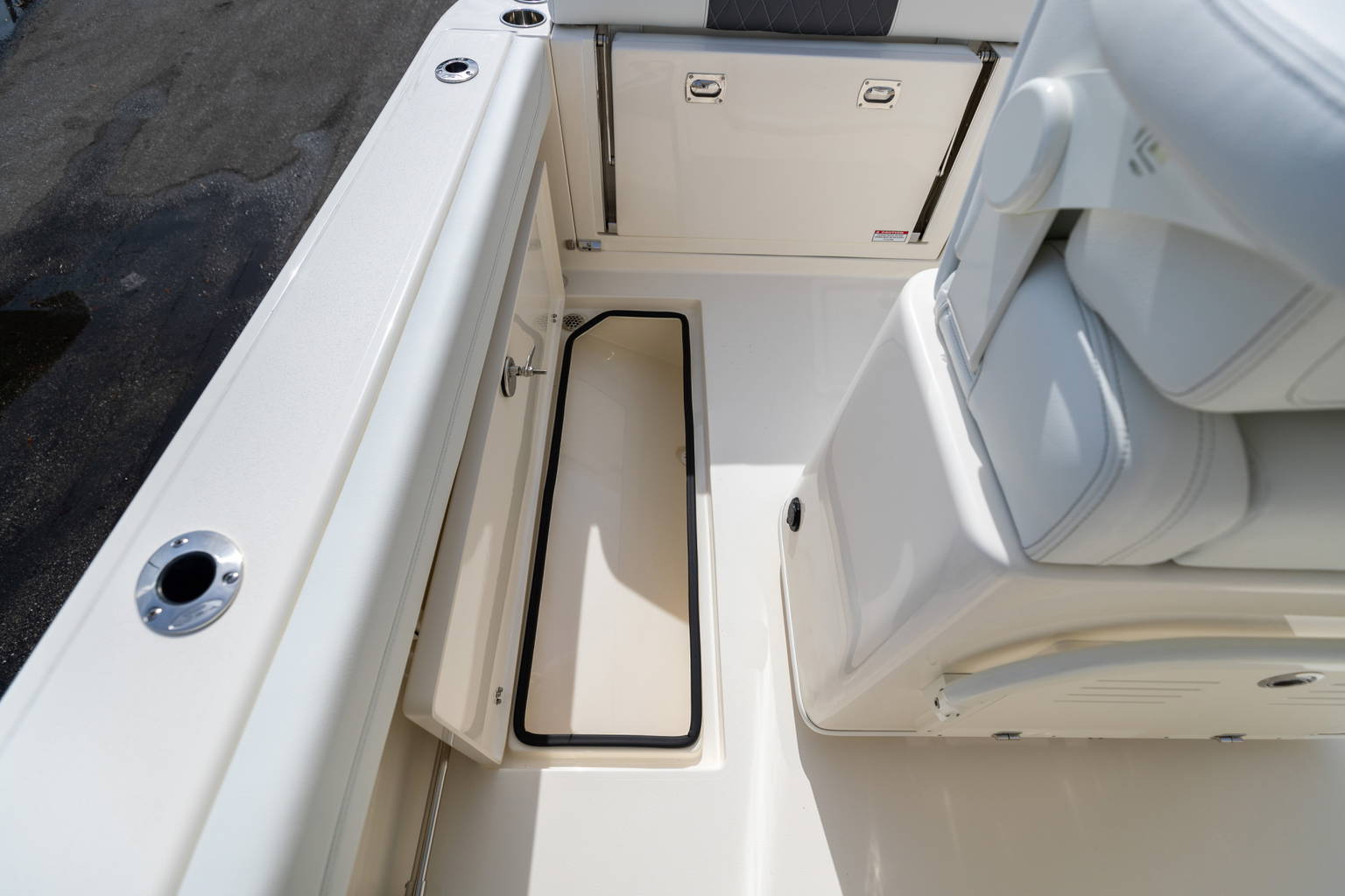 New 2024 Cobia 240 CC #B033 image 17
