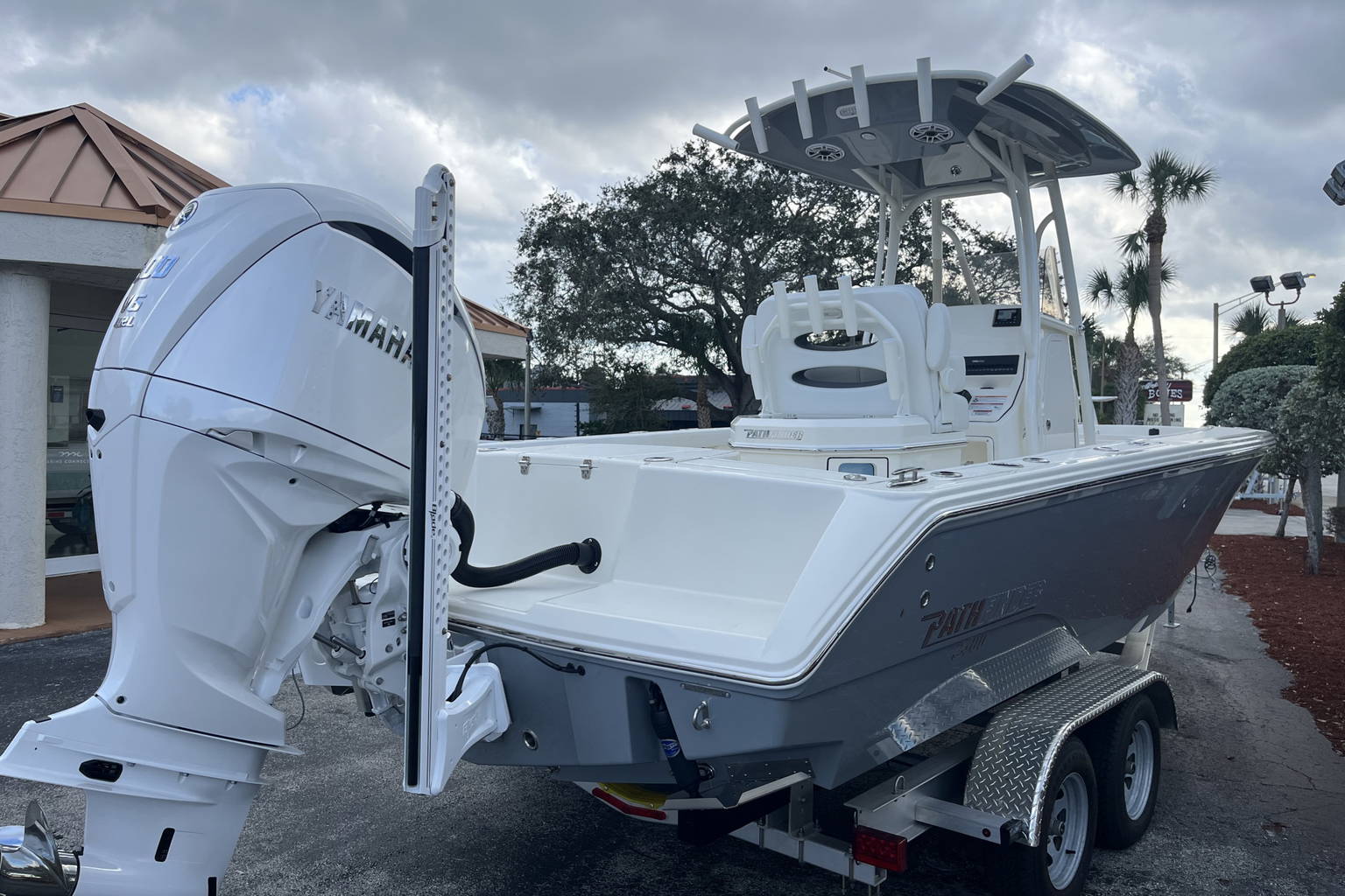 New 2024 Pathfinder 2400 Open #H027 image 6
