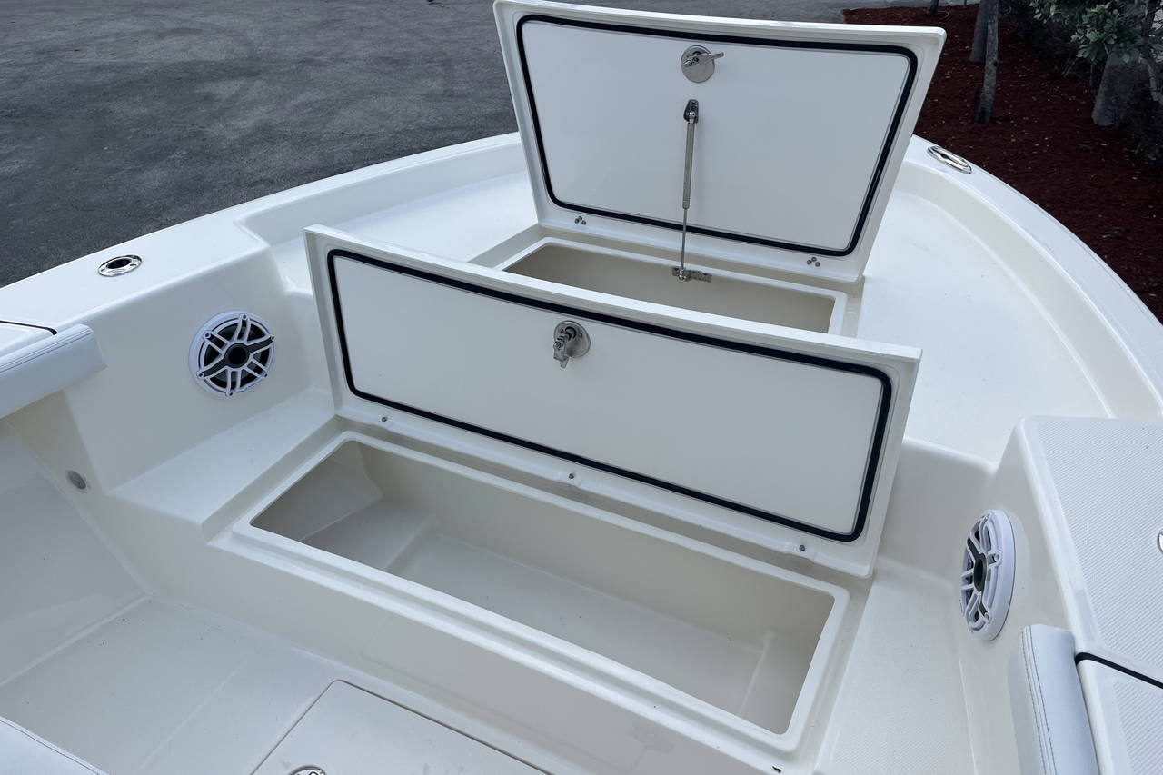 Alternative image of Pathfinder 2400 Open in Vero Beach, FL