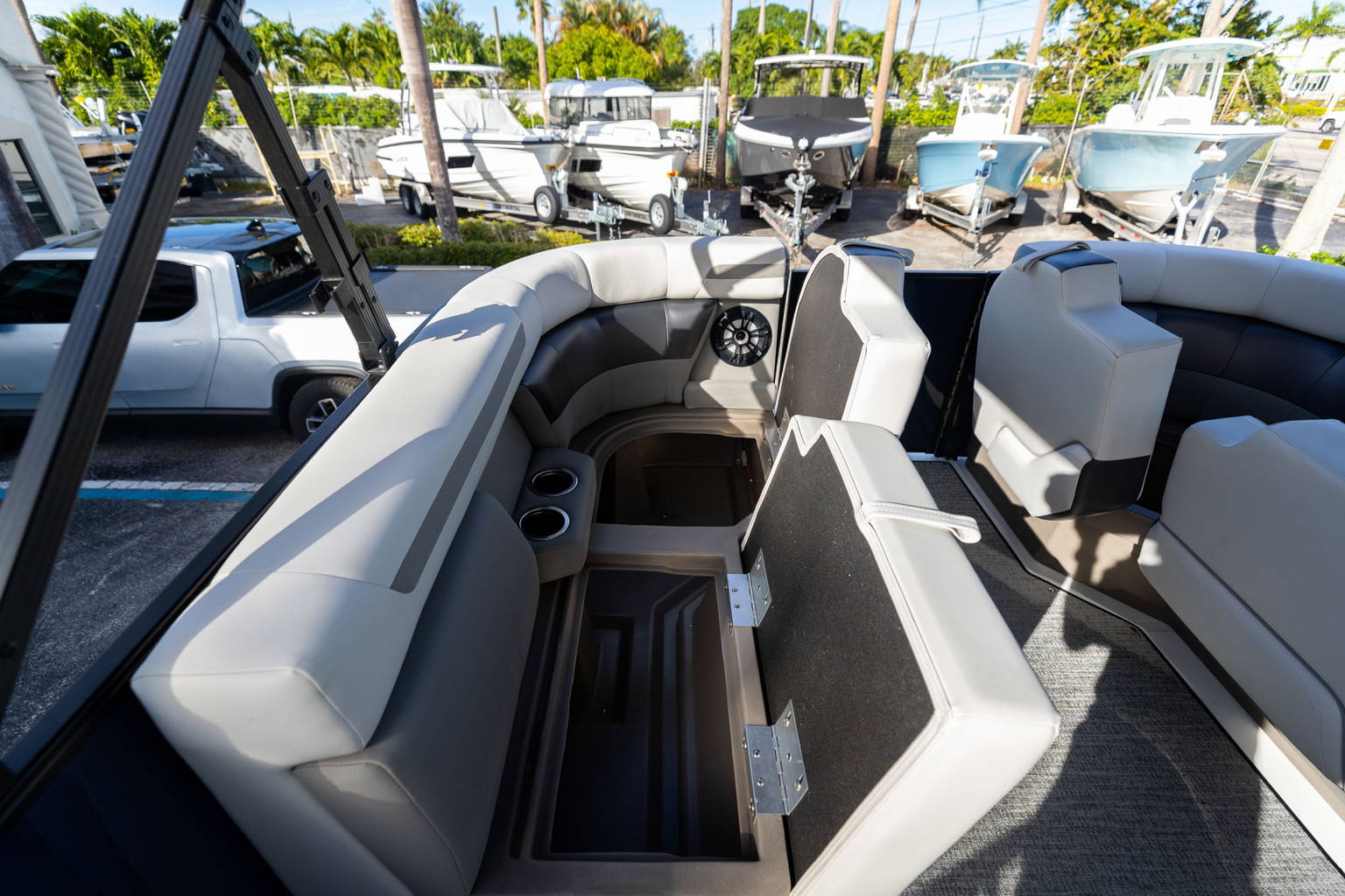 New 2024 Hurricane FunDeck 2260 OB #6051 image 30