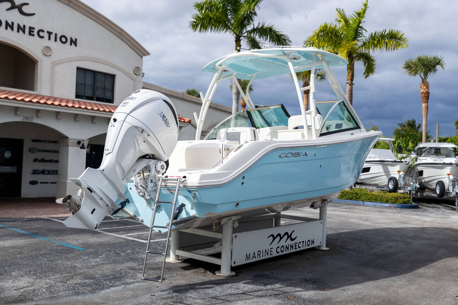 New 2023 Cobia 240 DC #E033 image 8