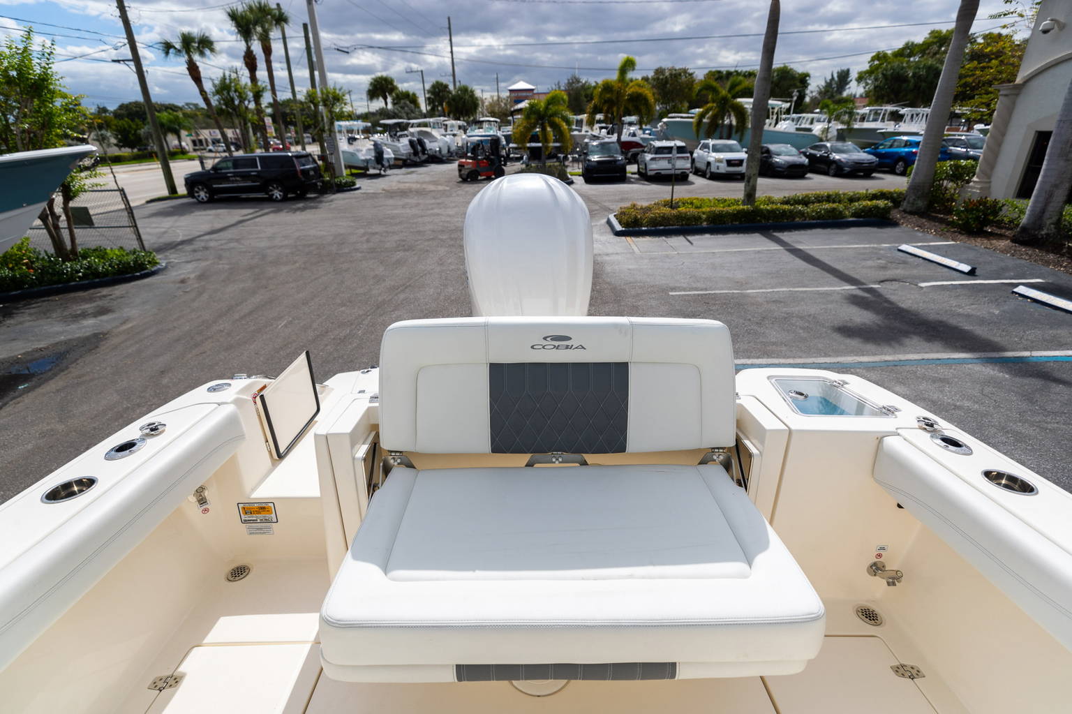 Alternative image of Cobia 240 DC in Florida Keys, FL