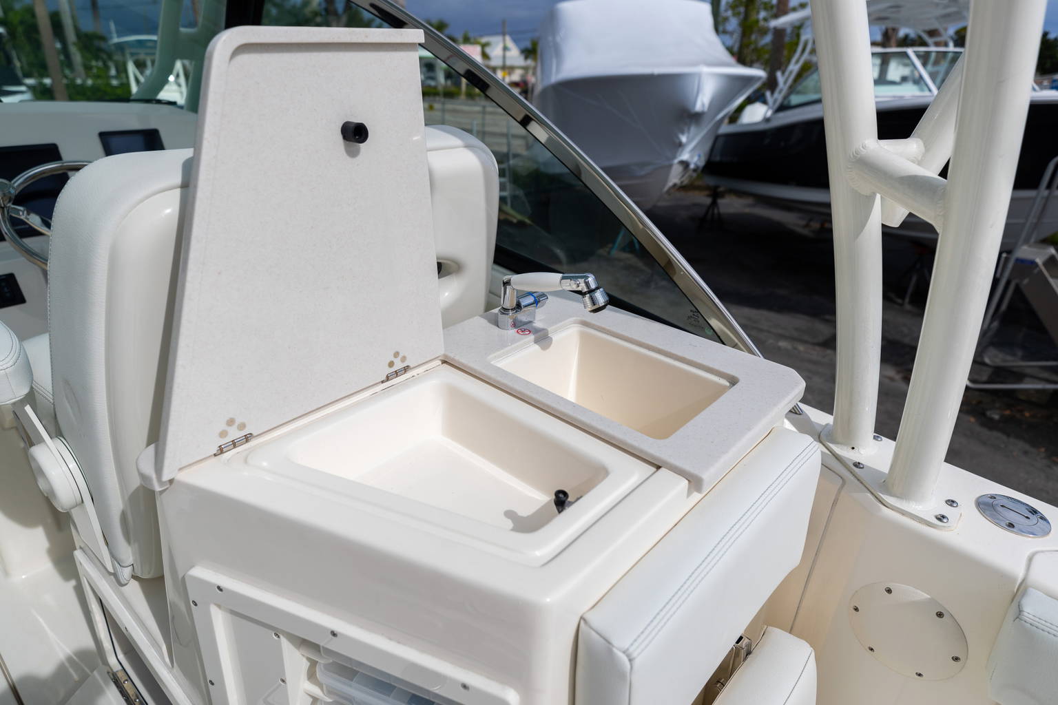 New 2023 Cobia 240 DC #E033 image 22