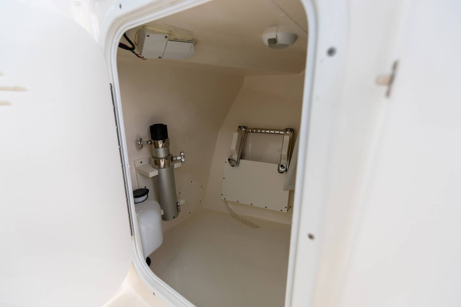 New 2023 Cobia 240 DC #E033 image 39