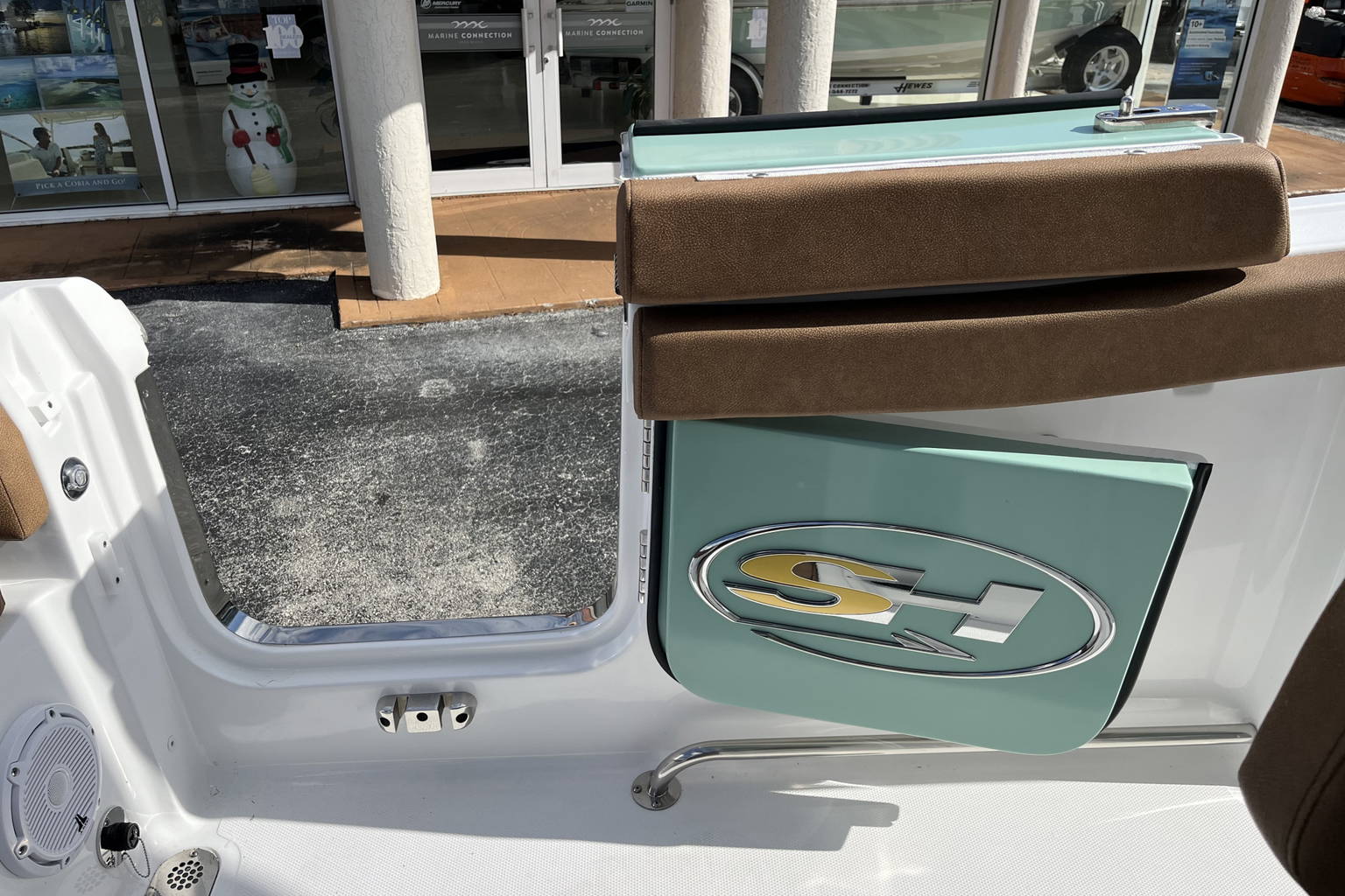 New 2024 Sea Hunt Ultra 255 SE #0538 image 18