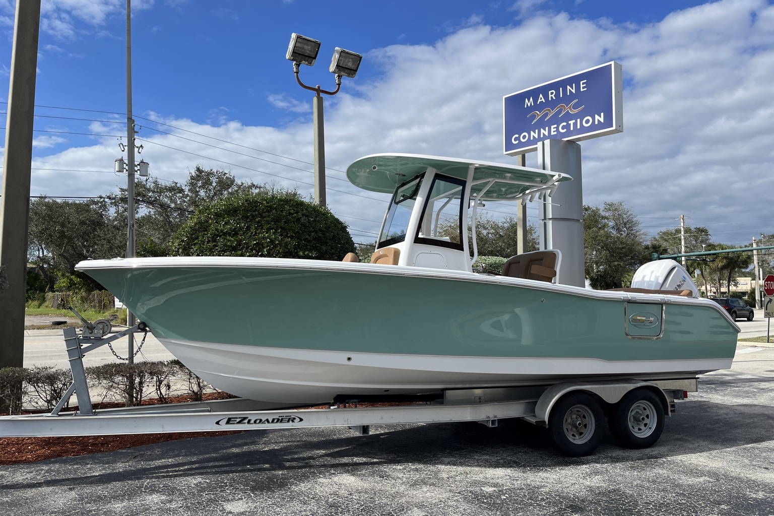 New 2024 Sea Hunt Ultra 255 SE #0538 image 1
