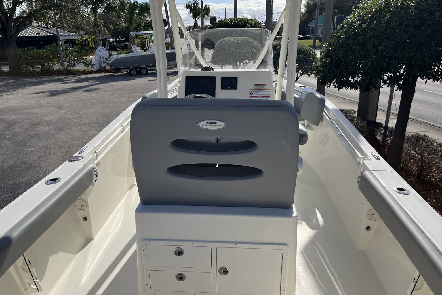 New 2024 Cobia 220 CC #X032 image 9