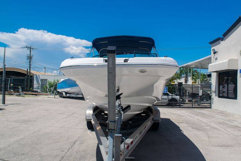 New 2022 Hurricane SunDeck SD 2690 OB #5582 image 3