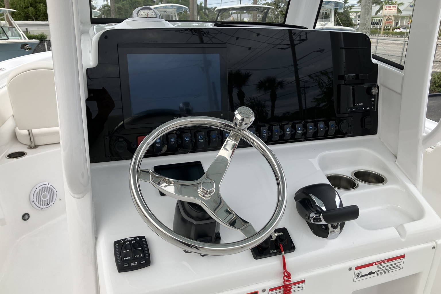 New 2024 Sea Hunt Ultra 255 SE #0485 image 13