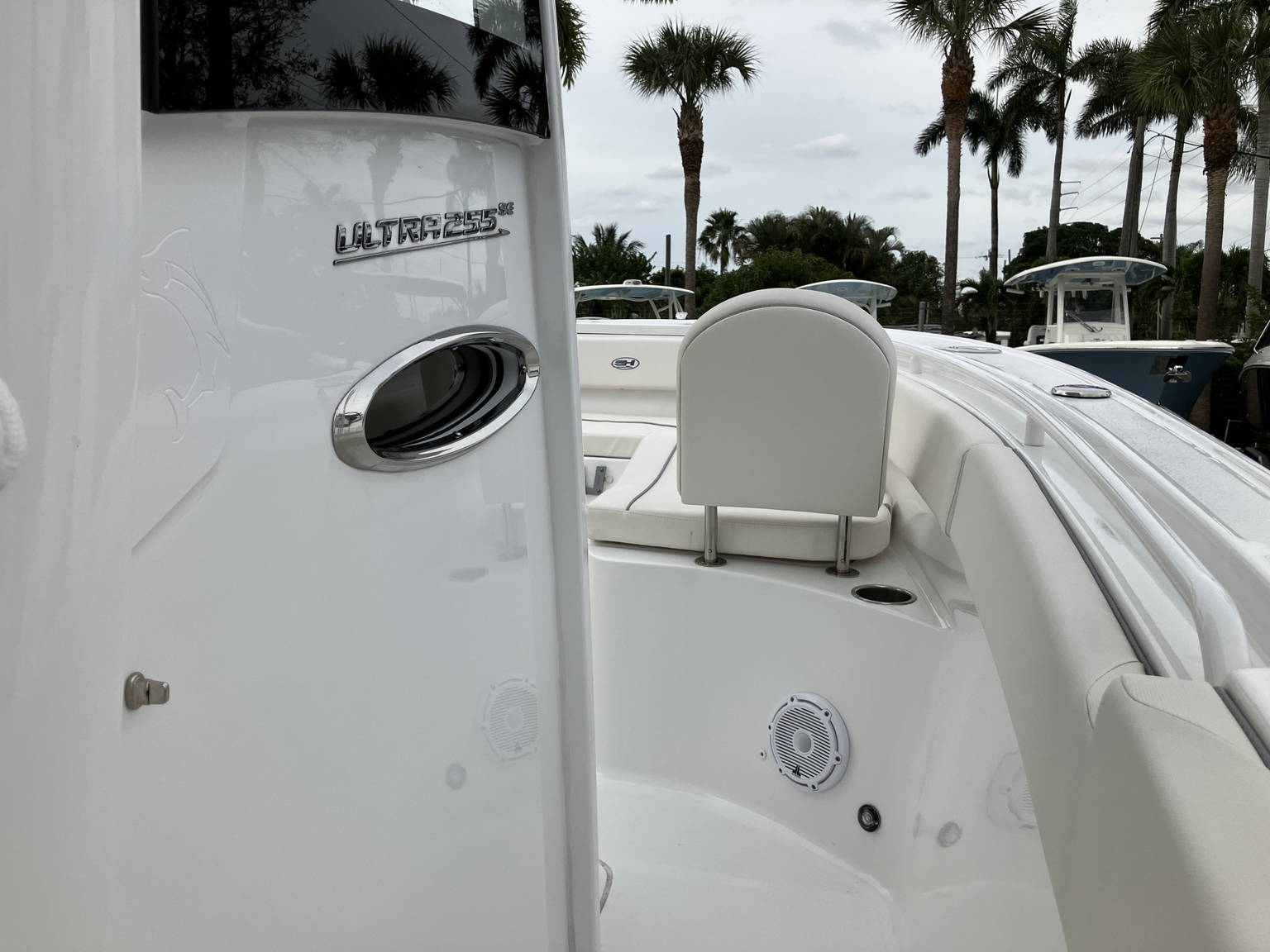 Alternative image of Sea Hunt Ultra 255 SE in West Palm Beach, FL