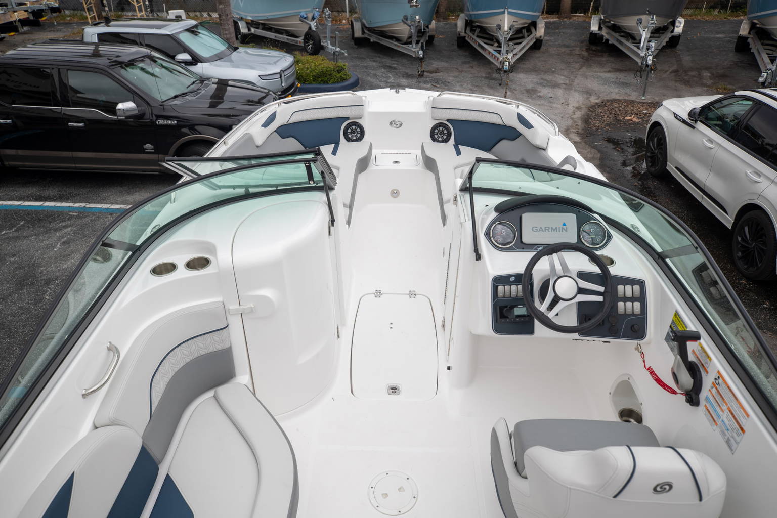 New 2023 Hurricane SunDeck 2200 OB #4955 image 8