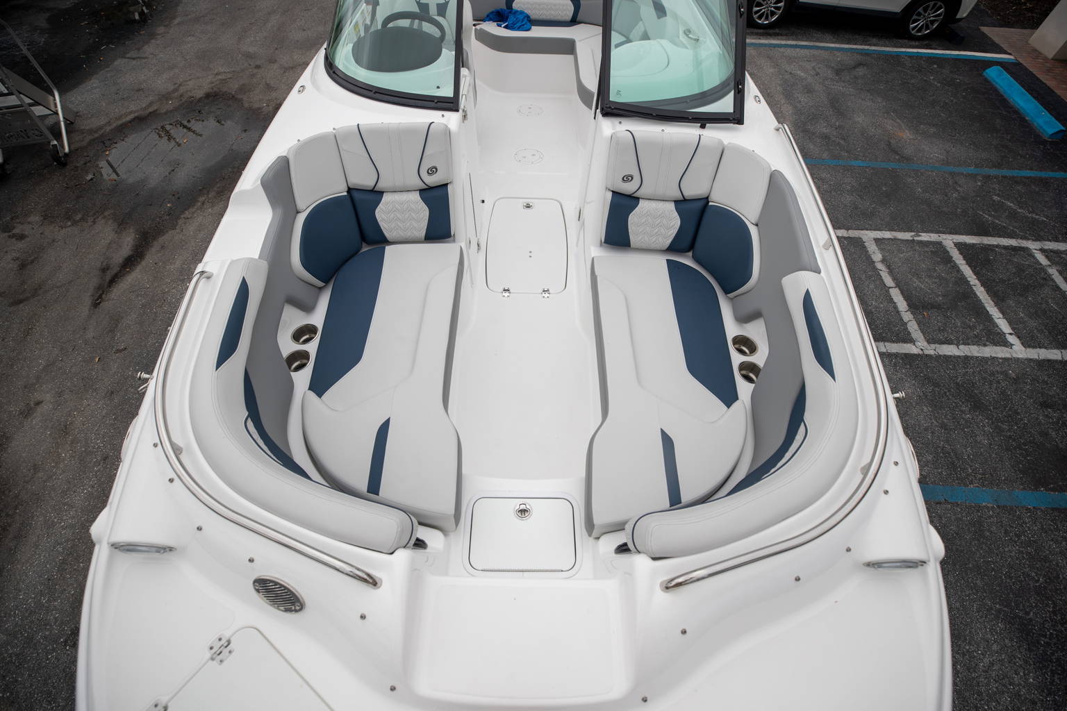 New 2023 Hurricane SunDeck 2200 OB #4955 image 12