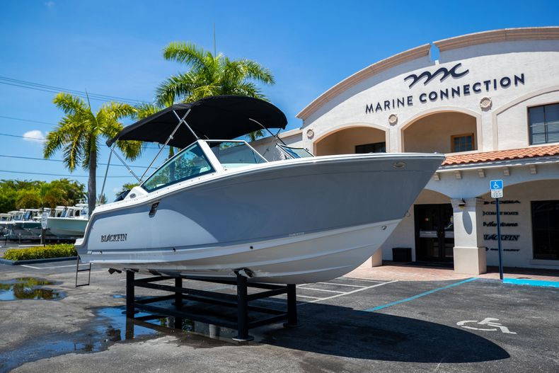 New 2022 Blackfin 232DC #K102 image 2