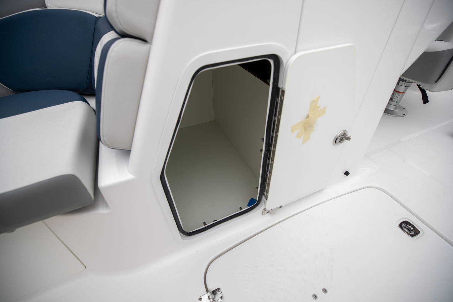 New 2023 Hurricane SunDeck 2200 OB #4955 image 24