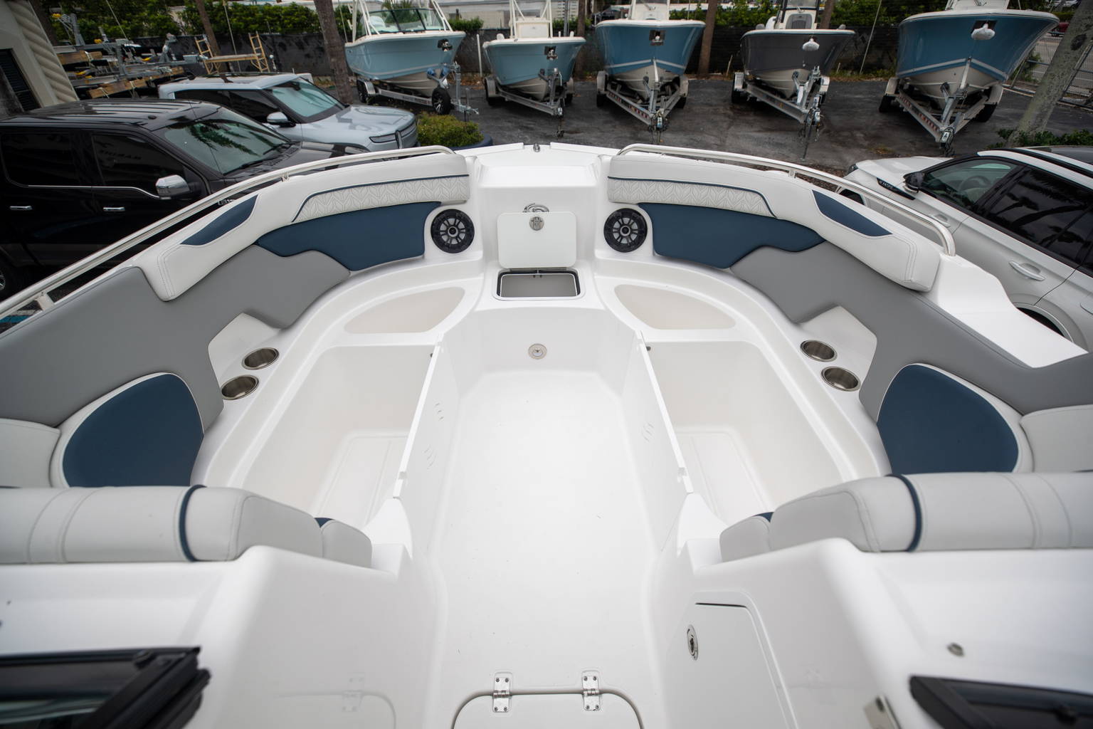 New 2023 Hurricane SunDeck 2200 OB #4955 image 26