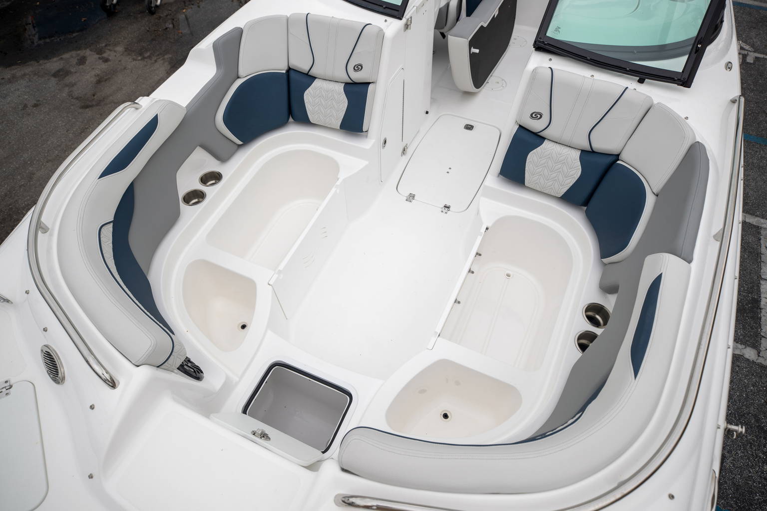 New 2023 Hurricane SunDeck 2200 OB #4955 image 27