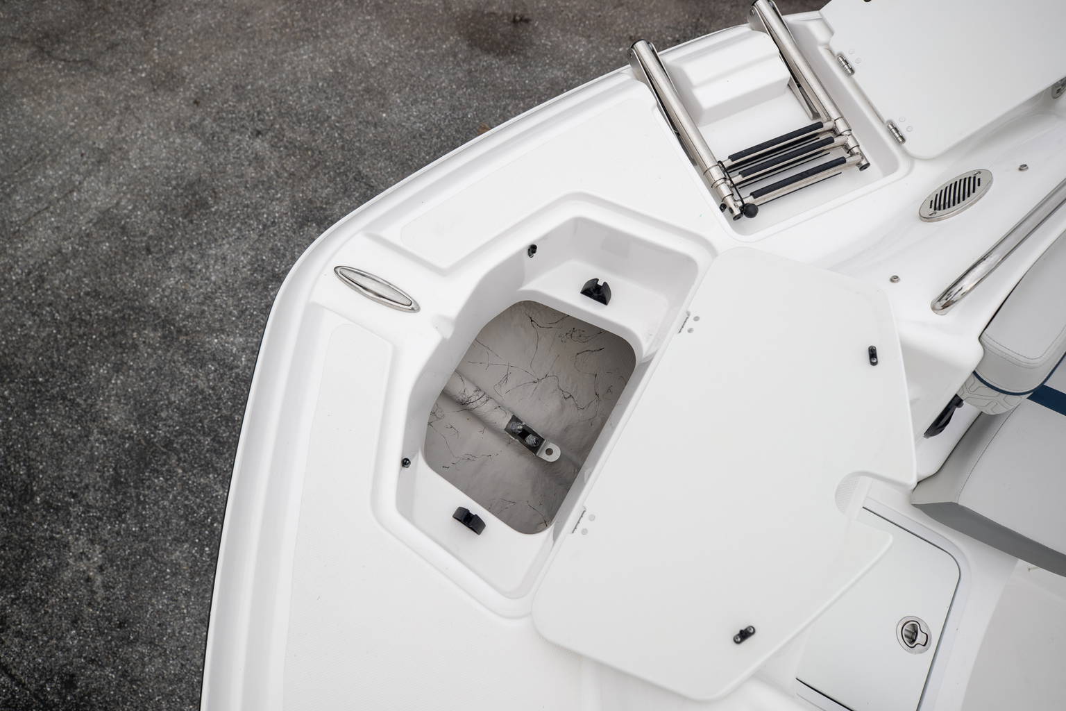 New 2023 Hurricane SunDeck 2200 OB #4955 image 28