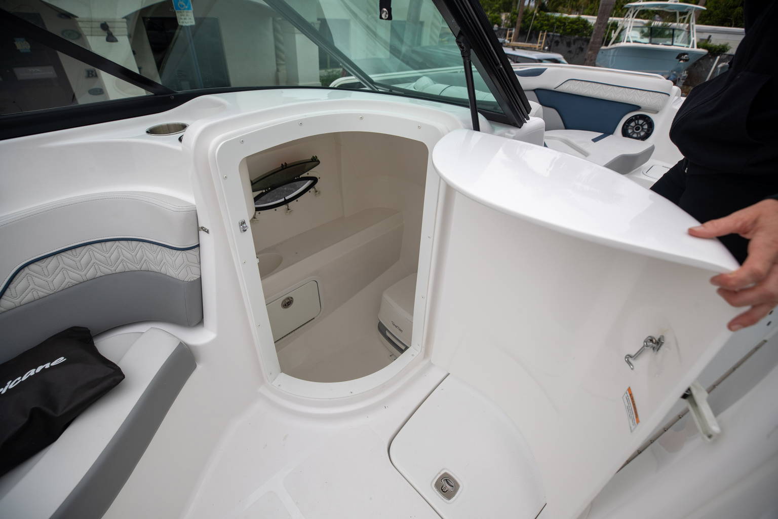 New 2023 Hurricane SunDeck 2200 OB #4955 image 32