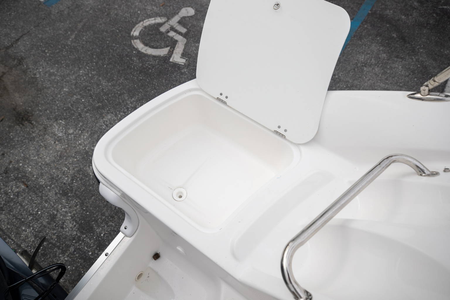 New 2023 Hurricane SunDeck 2200 OB #4955 image 36