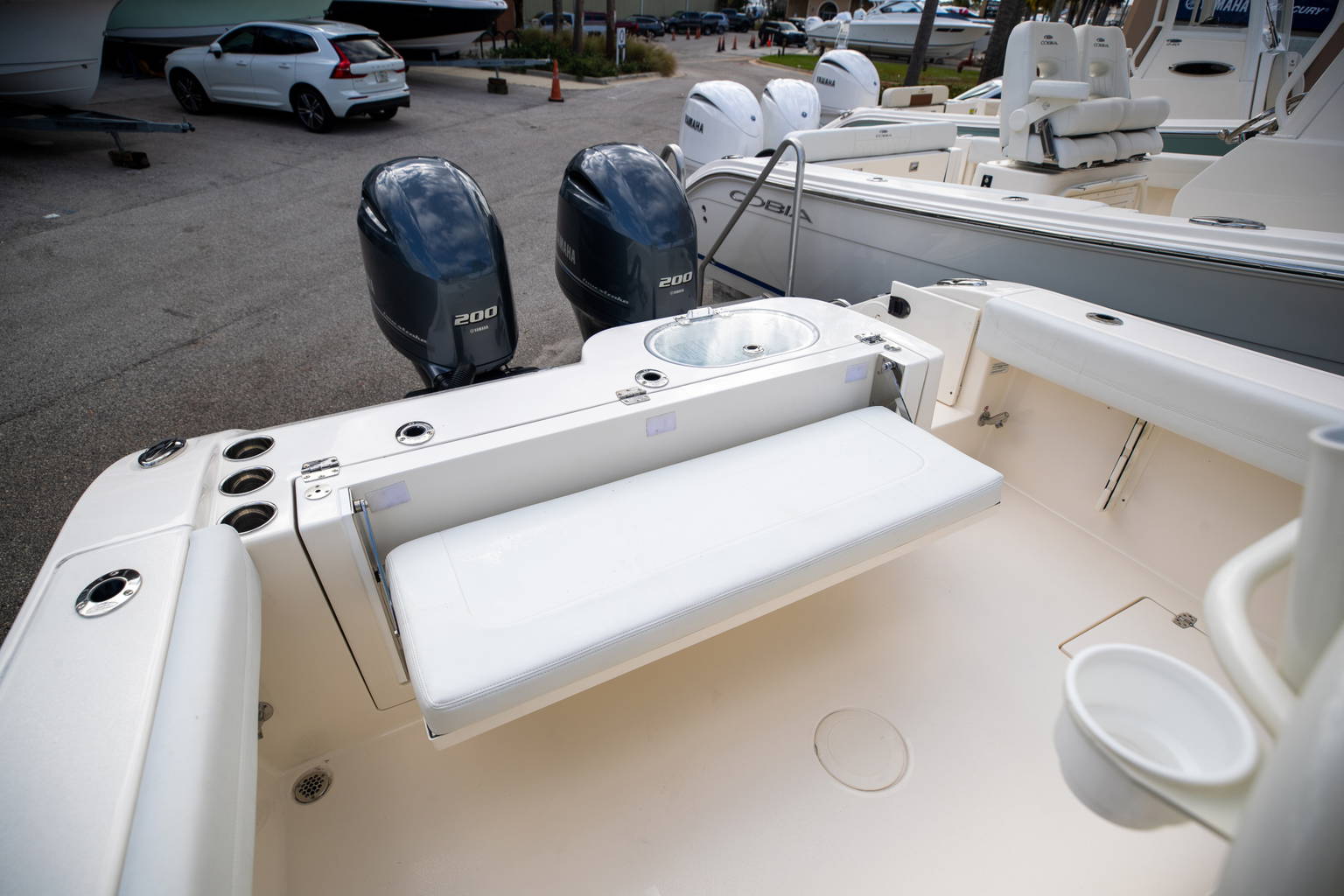 New 2024 Cobia 280 CC #D018 image 7