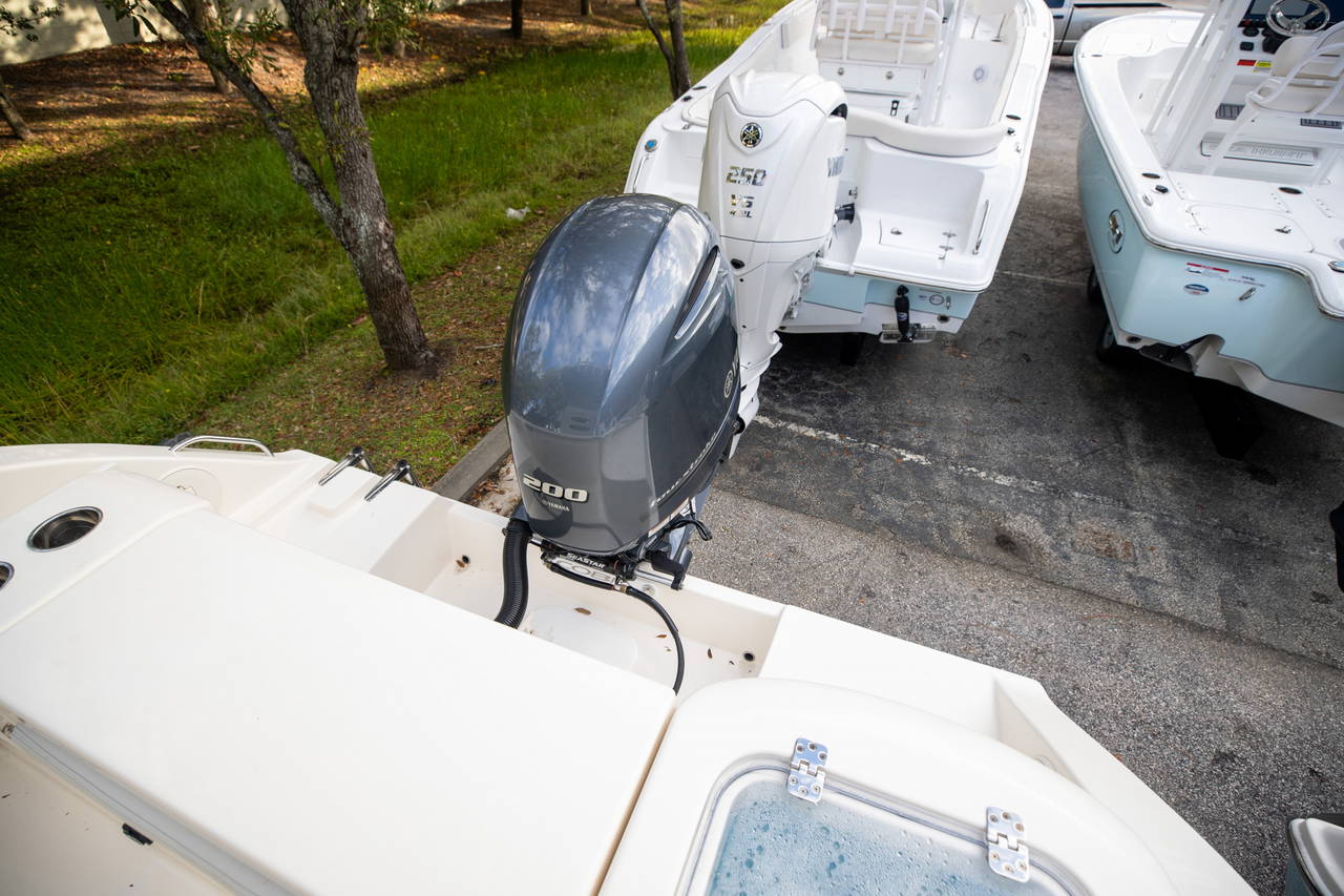 Alternative image of Cobia 220 CC in Miami, FL