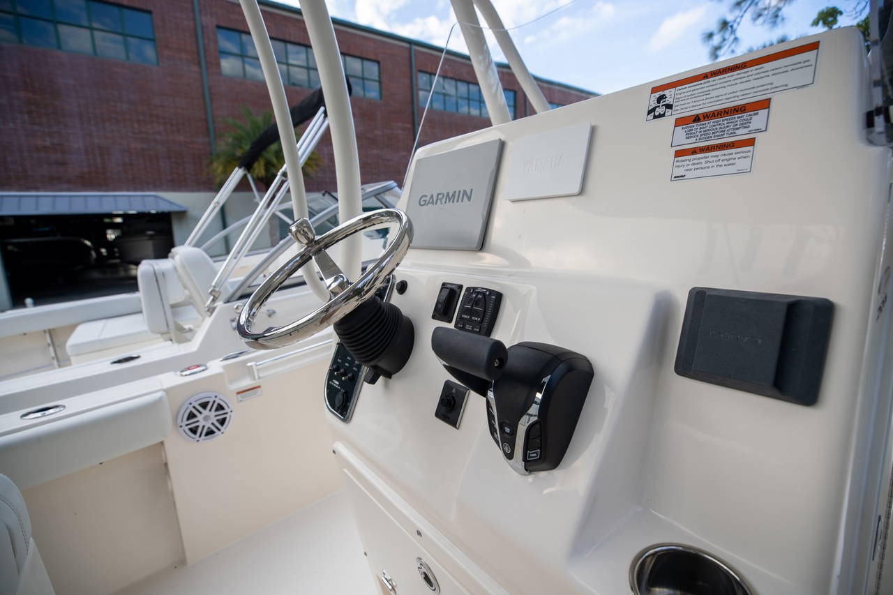 Alternative image of Cobia 220 CC in Fort Lauderdale, FL