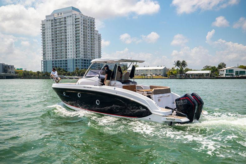 New 2022 Ranieri Next 370 SH #7050 image 5