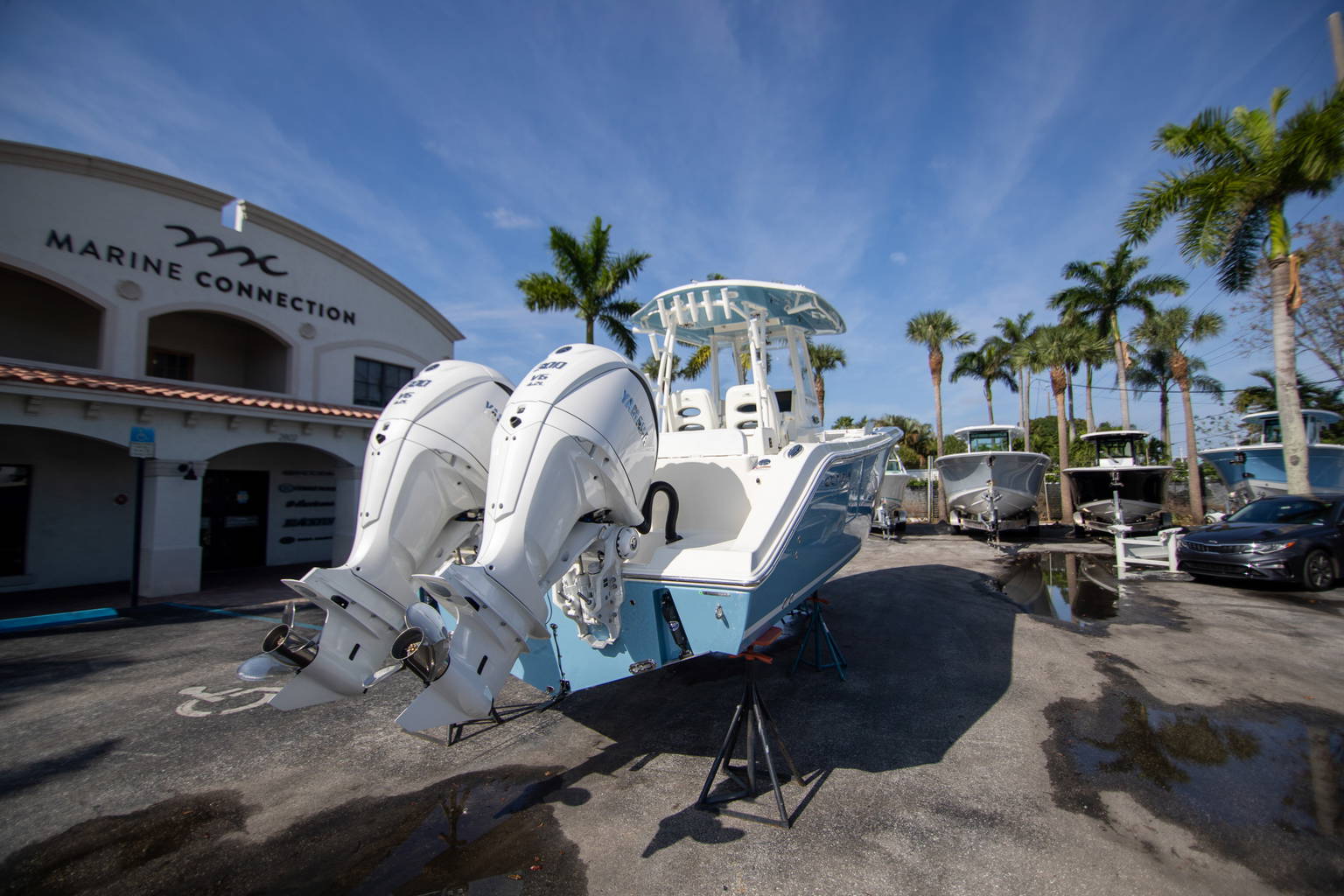 New 2024 Cobia 301 CC #Z039 image 4