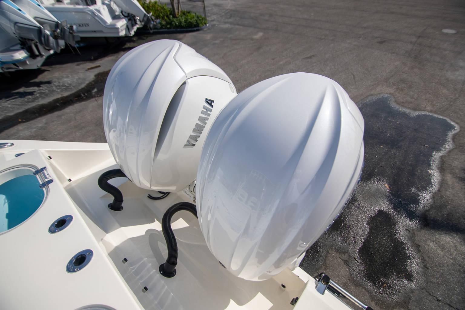 New 2024 Cobia 301 CC #Z039 image 7