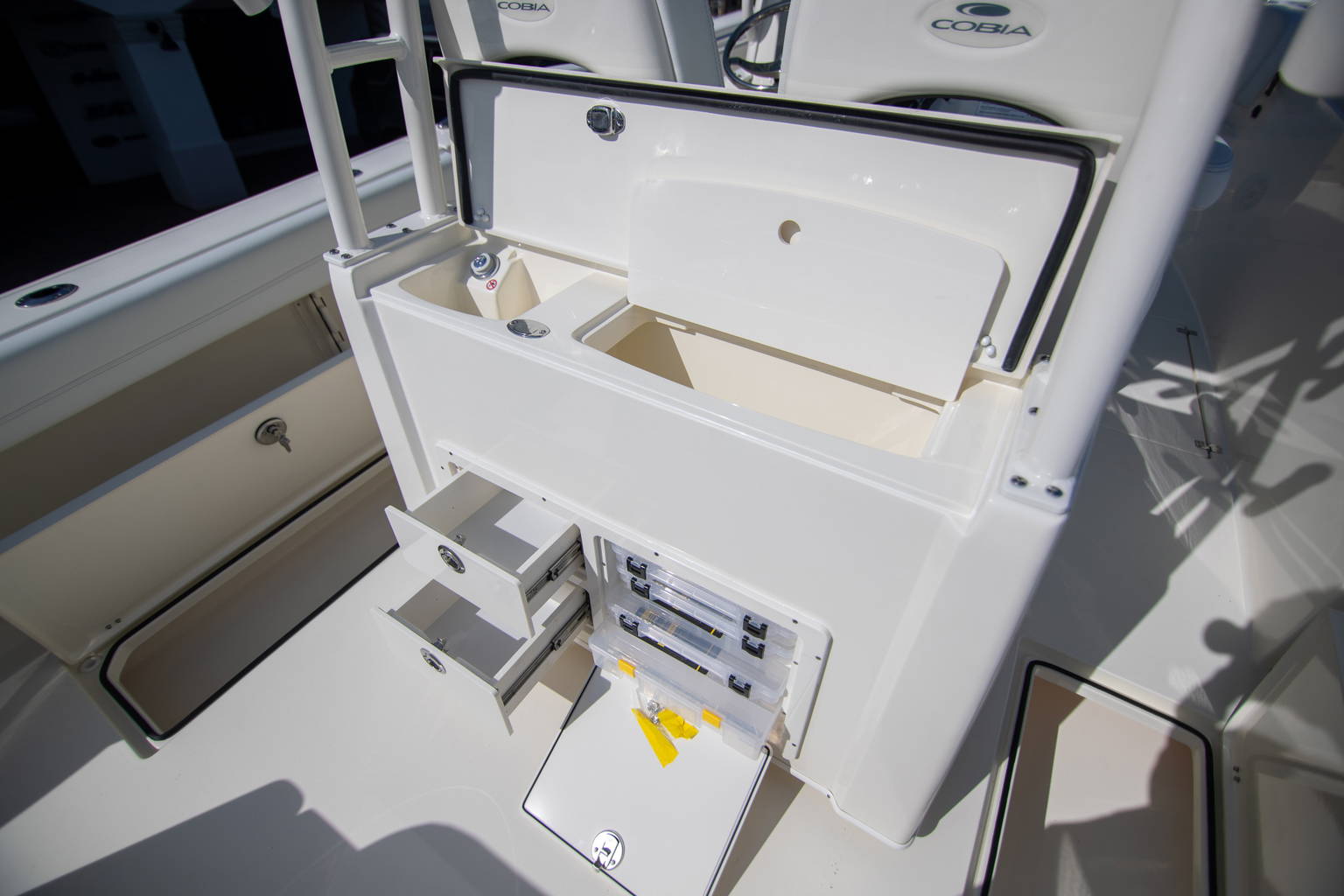 New 2024 Cobia 301 CC #Z039 image 14