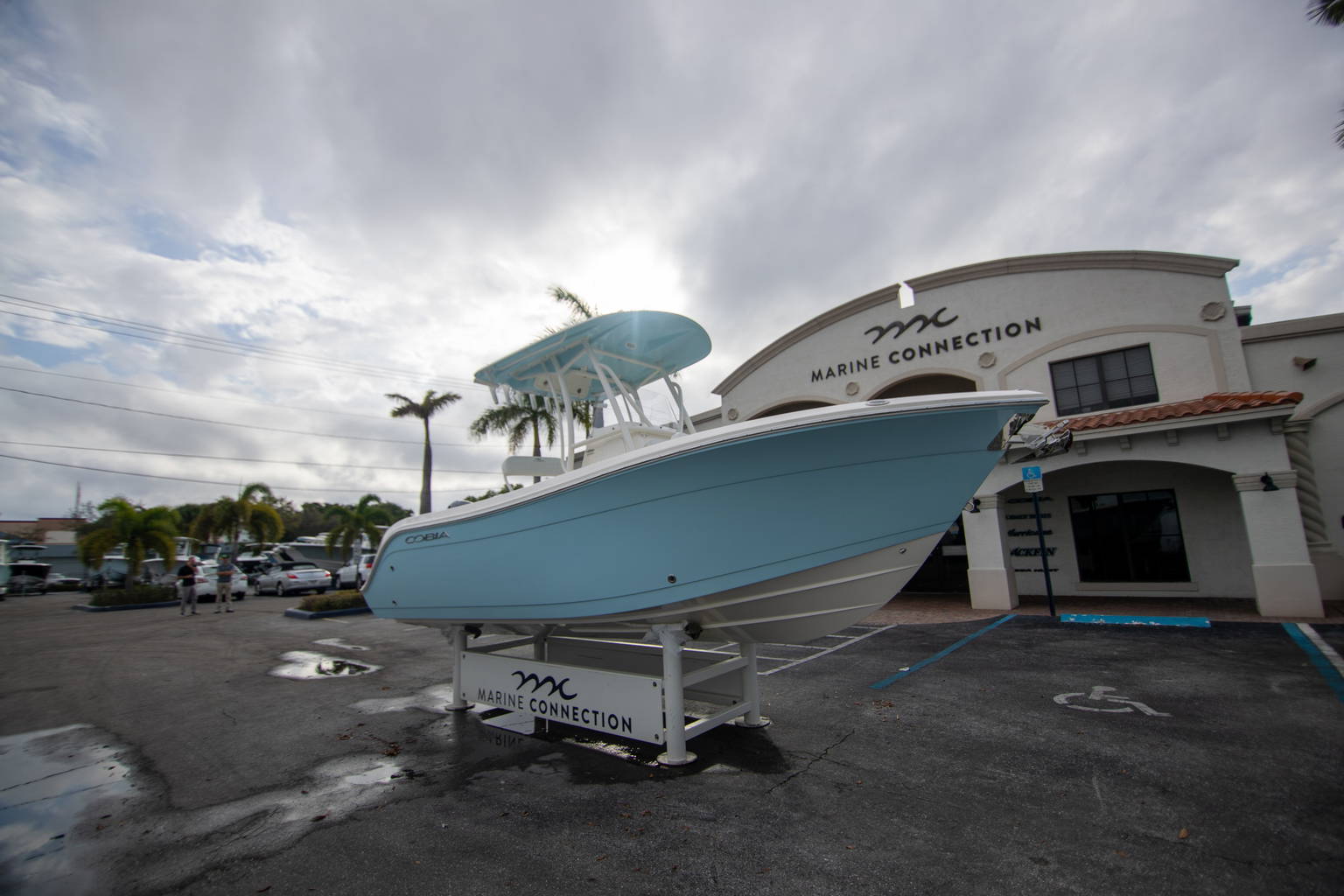New 2023 Cobia 220 CC #X103 image 6
