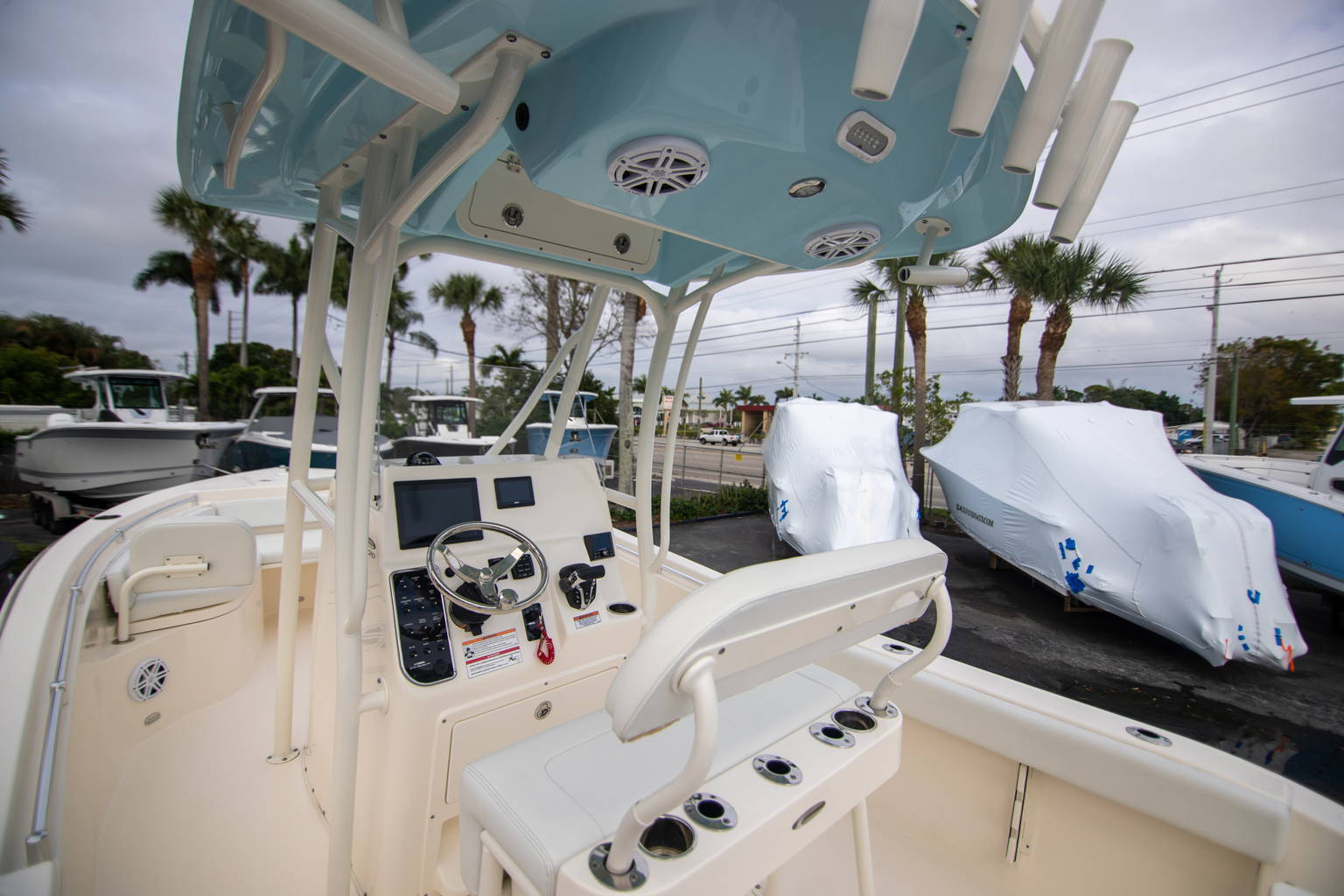 New 2023 Cobia 220 CC #X103 image 8