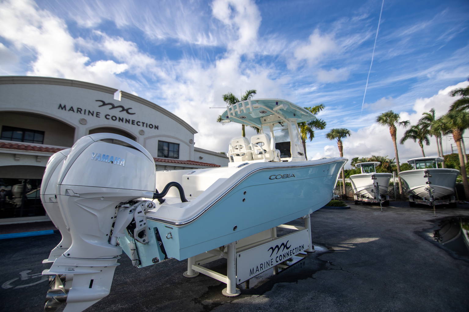 New 2024 Cobia 280 CC #D015 image 4