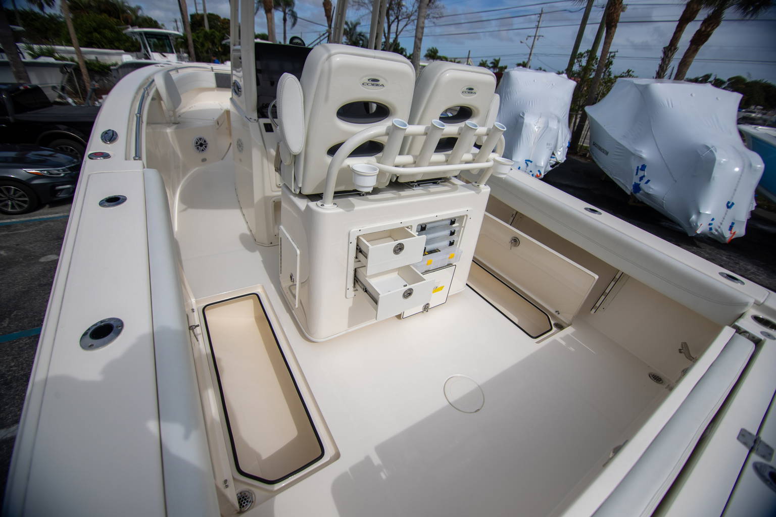 New 2024 Cobia 280 CC #D015 image 17