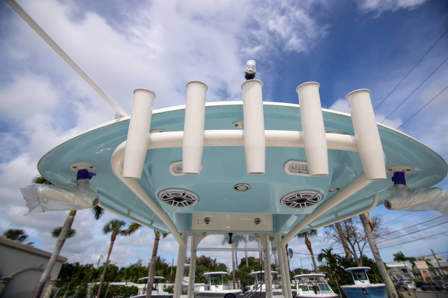 Alternative image of Cobia 280 CC in Miami, FL