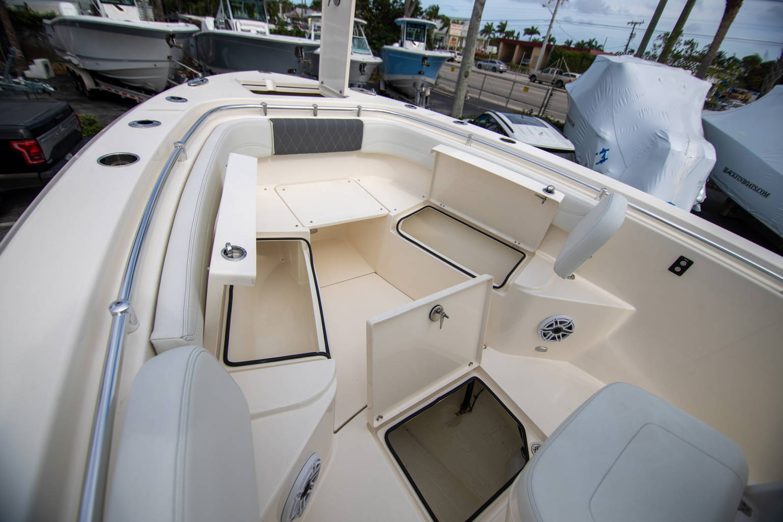 New 2024 Cobia 280 CC #D015 image 33