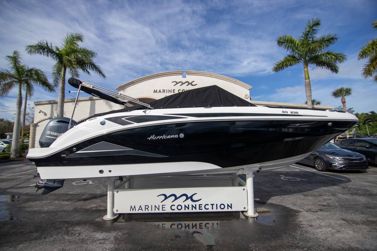 Main image of Hurricane SunDeck 235 OB in Vero Beach, FL