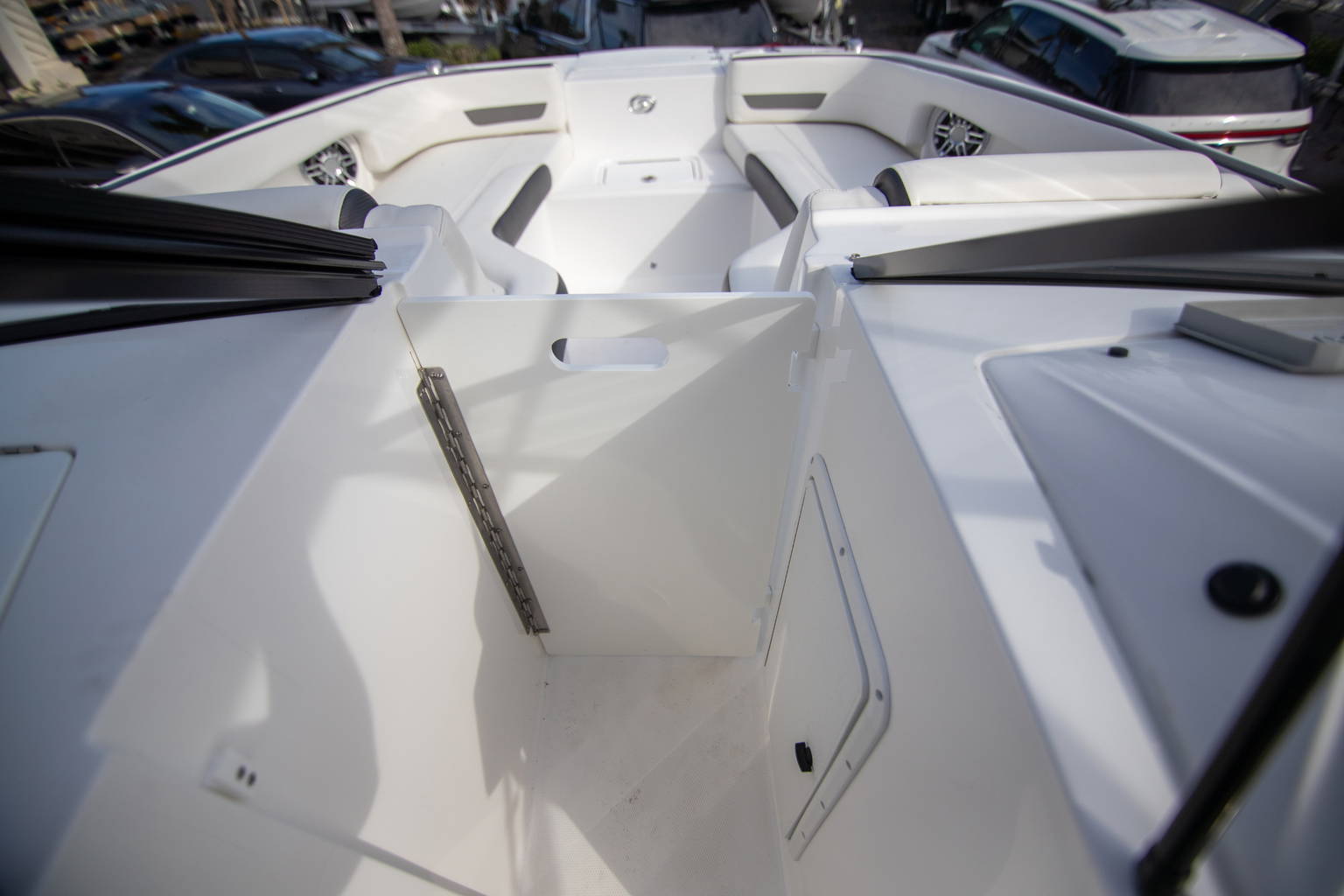 New 2023 Hurricane SunDeck 235 OB #0304 image 14