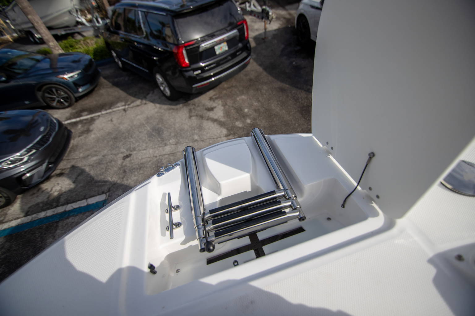 New 2023 Hurricane SunDeck 235 OB #0304 image 18
