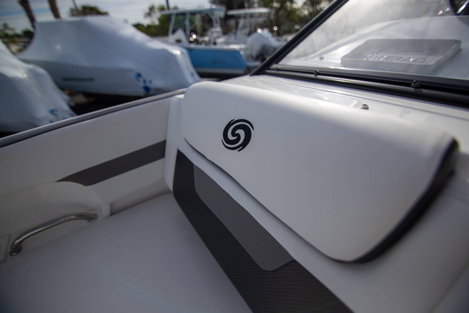 New 2023 Hurricane SunDeck 235 OB #0304 image 21