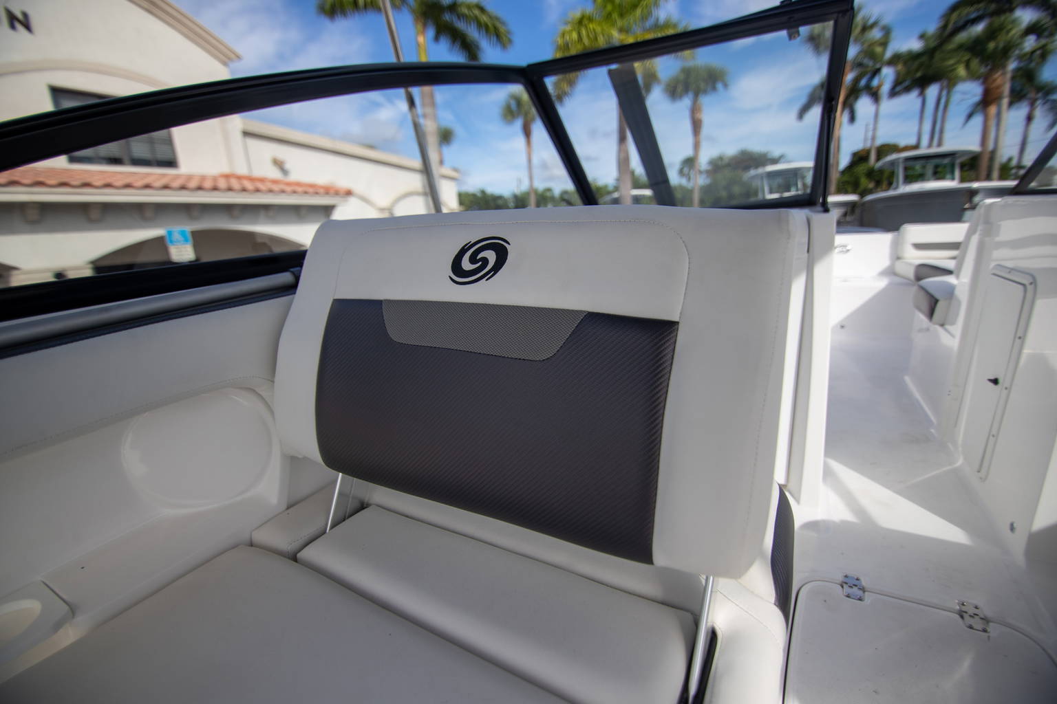 New 2023 Hurricane SunDeck 235 OB #0304 image 23