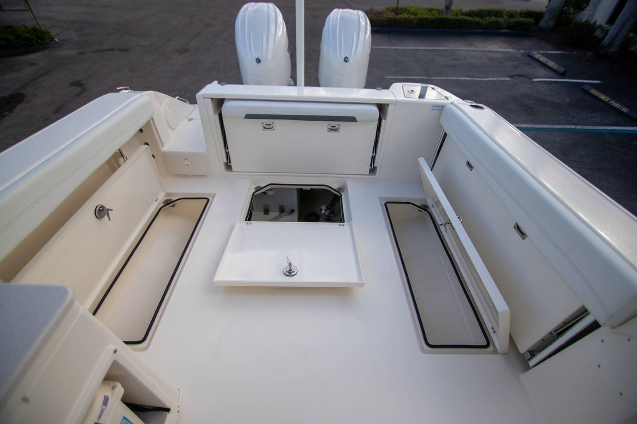 Alternative image of Cobia 280 DC in West Palm Beach, FL