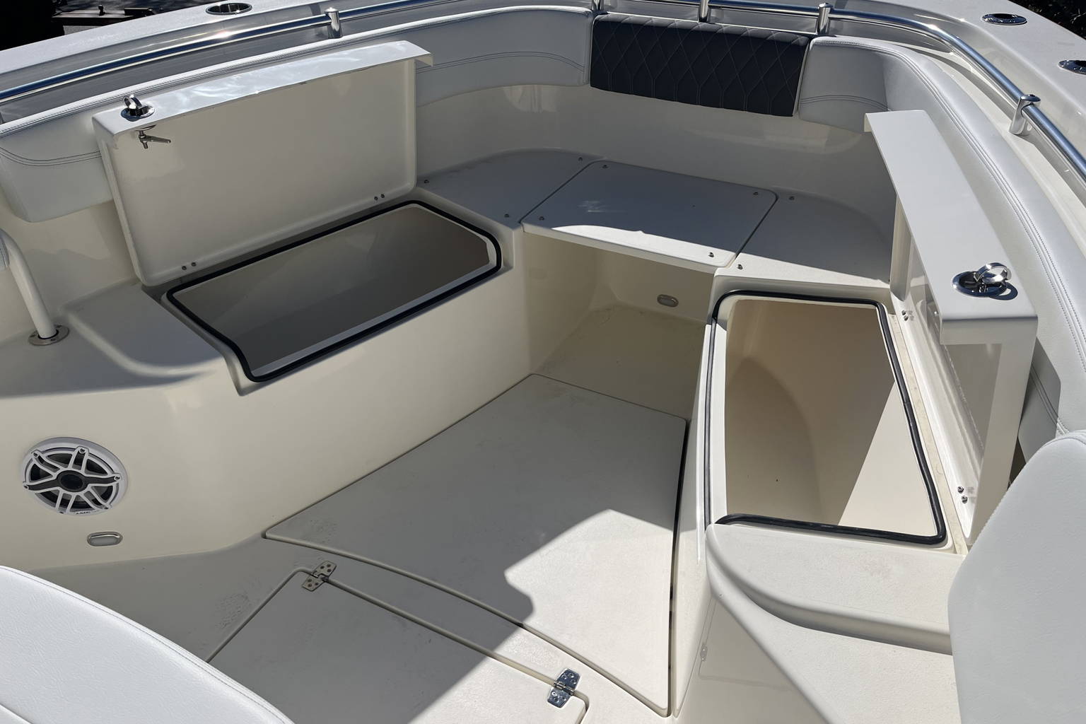 New 2024 Cobia 280 CC #D037 image 14