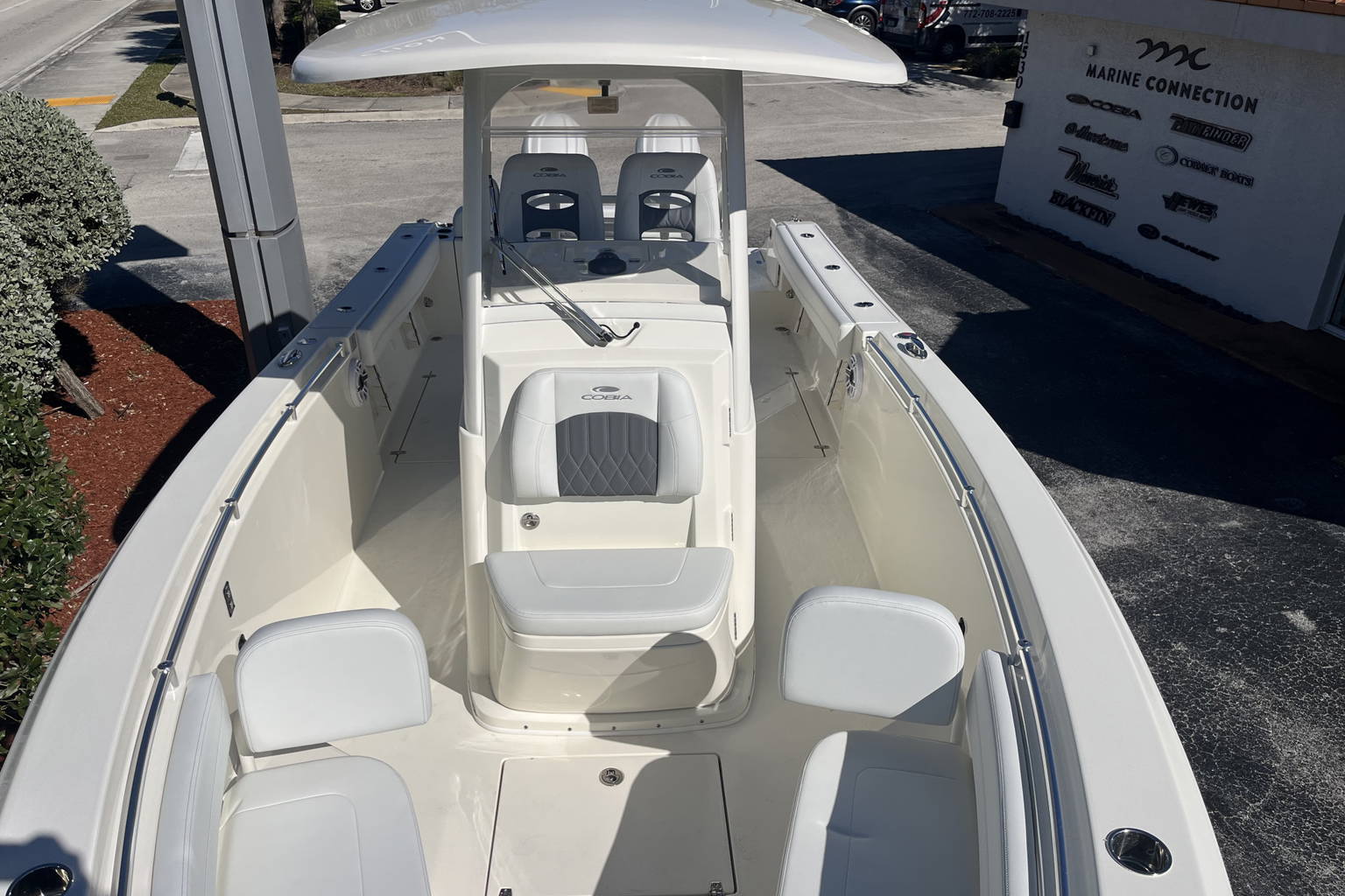 New 2024 Cobia 280 CC #D037 image 18